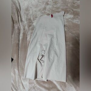 SPANX Cream Compression Shorts S